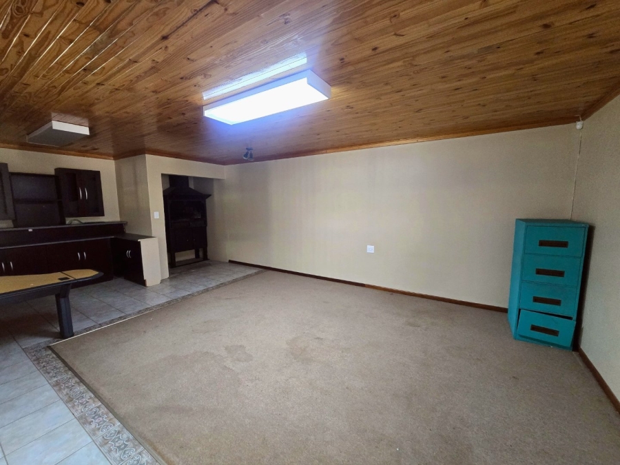 14 Bedroom Property for Sale in Rayton Free State